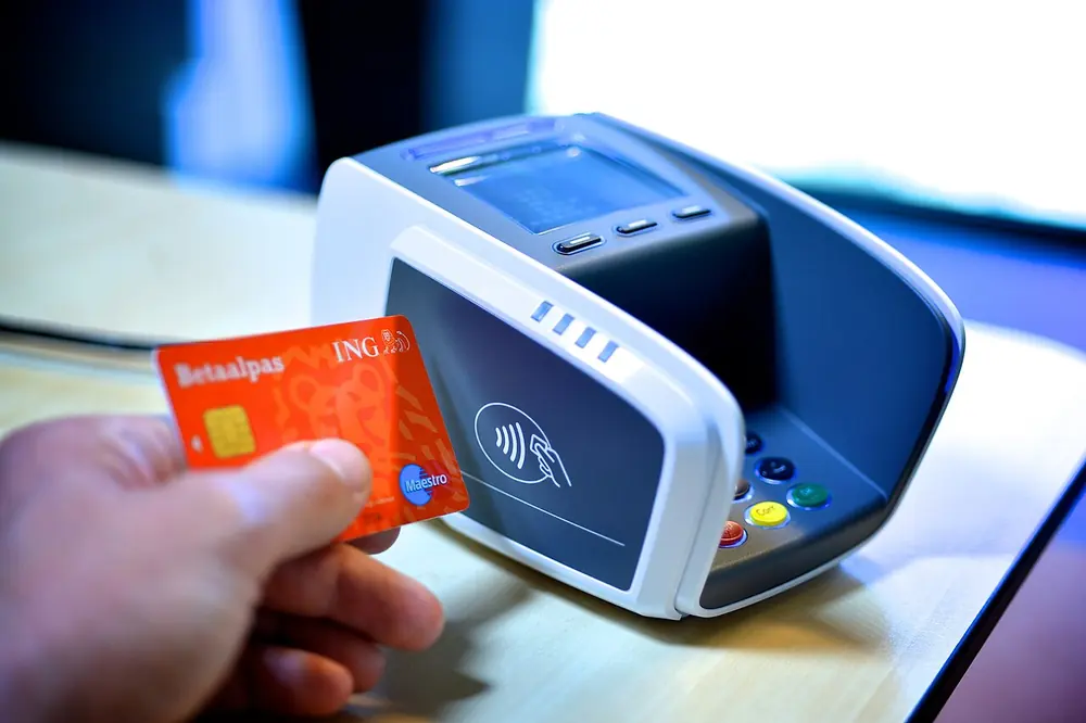 tarjeta bancaria sin contacto