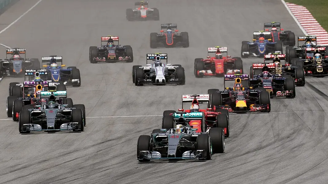 apuestas f1 colapinto - Formula 1 race car